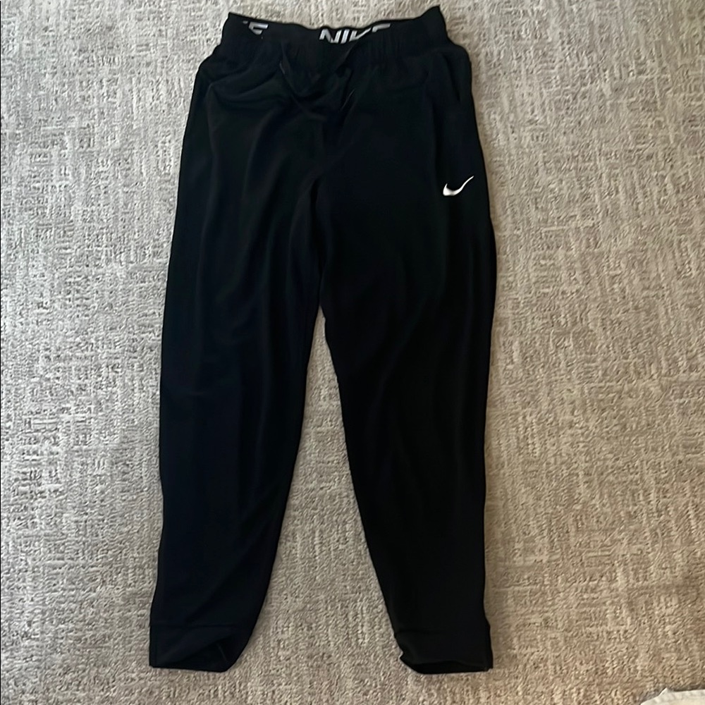 Nike Black Athletic Sweatpants with Tapered Dri Fit